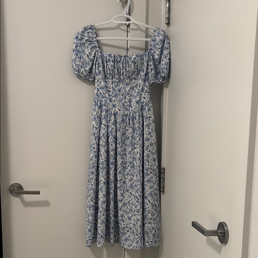 Chic Blue and White Midi Dress